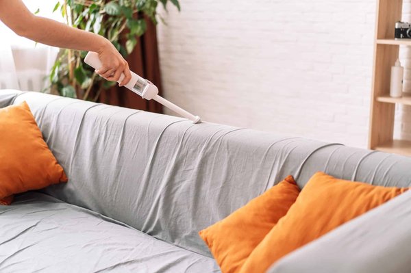 Comment entretenir une housse de canapé ?
